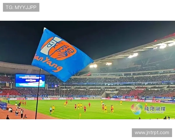 苏超应援燃爆!飞机军舰官方助阵,3 万上座率掀城市文化狂欢 苏超应援燃爆!飞机军舰官方助阵,3 万上座率掀城市文化狂欢